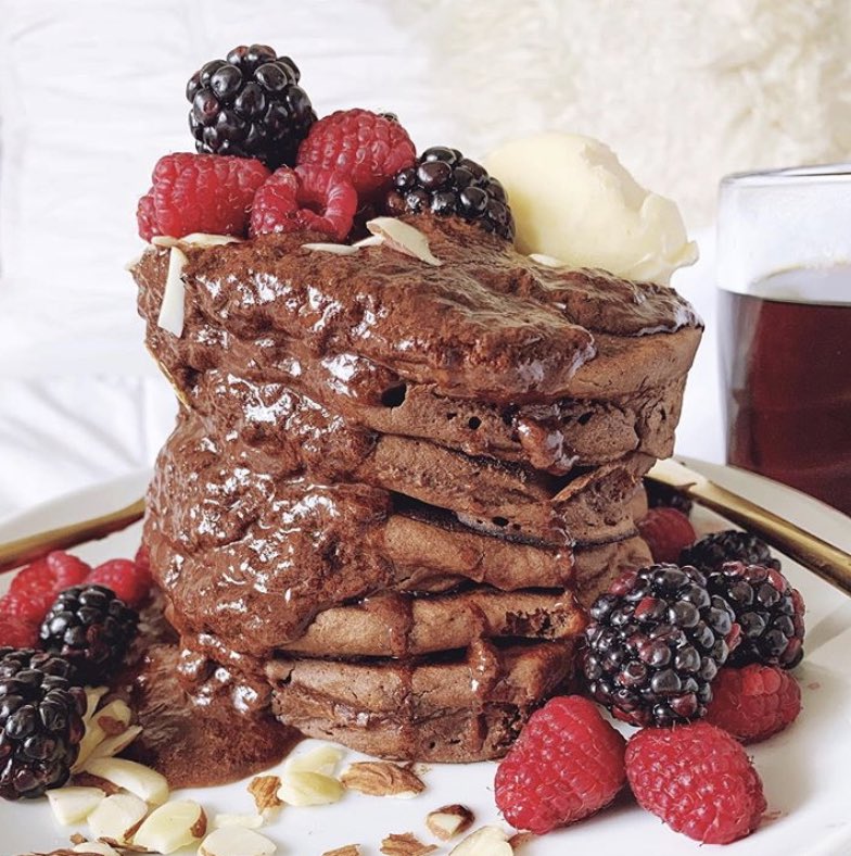iiiitsandrea's tweet photo. bringing these stacks back just to remind people **I AM single** 

🥞 https://t.co/LwlsUNR6Tv