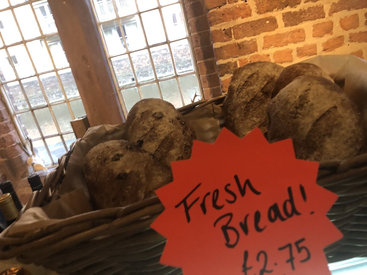 gnomeandaway's tweet photo. Bread and jam... made by our fair hands x https://t.co/WnLjEUiGJP