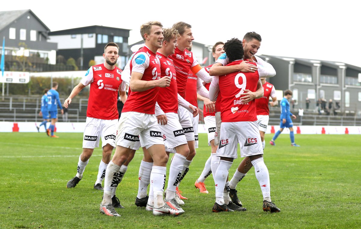 Bryne er klar for OBOS-ligaen etter å ha beseiret Sotra med 3-0. Vi i Jærbladet gratulerer! 🥳🍾⚽️

(Foto: Solveig Jåstad)