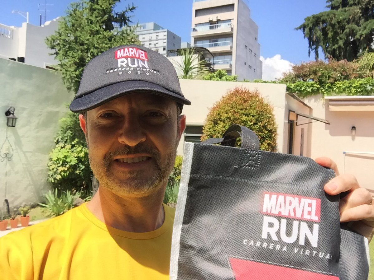 VictorPochat's tweet photo. Ya me llegó el kit para la #MarvelRunBlackWidow !!! Para aquellos que extrañan las carreras como yo, anótense en https://t.co/W1dELN2PvG y así podremos disfrutar de una competencia novedosa antes de fin de año. https://t.co/fD9qRVd3Y5