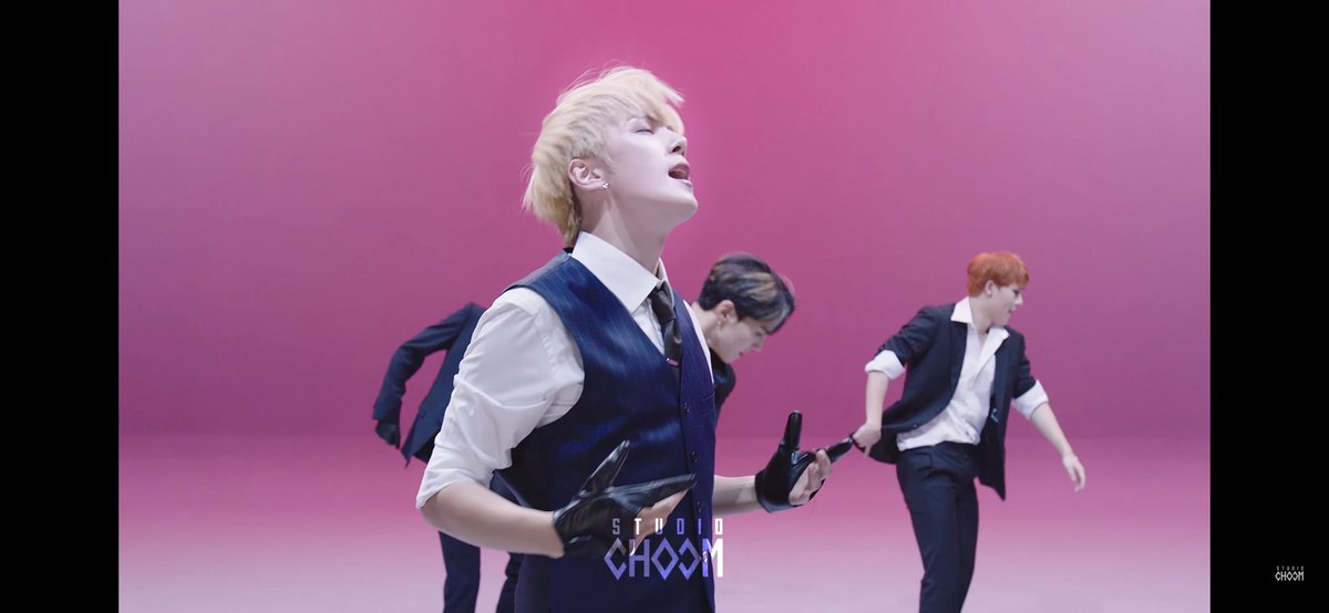 mxXmaltese's tweet photo. @M2MPD @OfficialMonstaX #BEORIGINAL_몬스타엑스
시작부터 초고화질로 뚫고나오는 이민혁 용안이 다 했잖아요..근데 안무까지 미쳤잖아..이걸 또 스춤으로 볼수있잖아...이건 말이 필요없지... https://t.co/hbR2f5WIZV