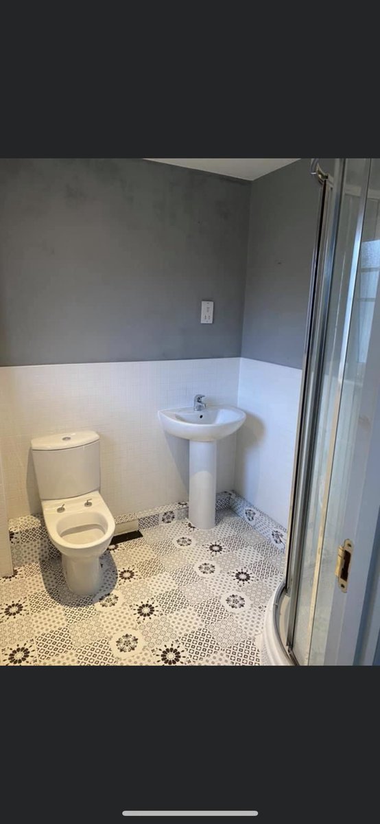 OasisTiling's tweet photo. Before and afters of recent projects....... https://t.co/p5mIvZRIlG