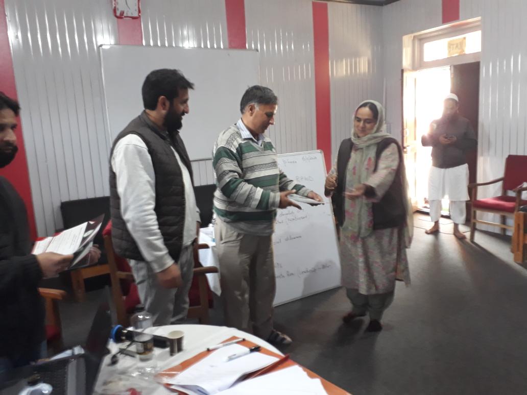 DietSrinagar's tweet photo. Caputres of Valedictory function of 5-Day Workshop on Children related Acts (RTE, POCSO &amp; RPWD) &amp; 21st Century Skills held at DIET Srinagar today. https://t.co/Yznexeo5Nx