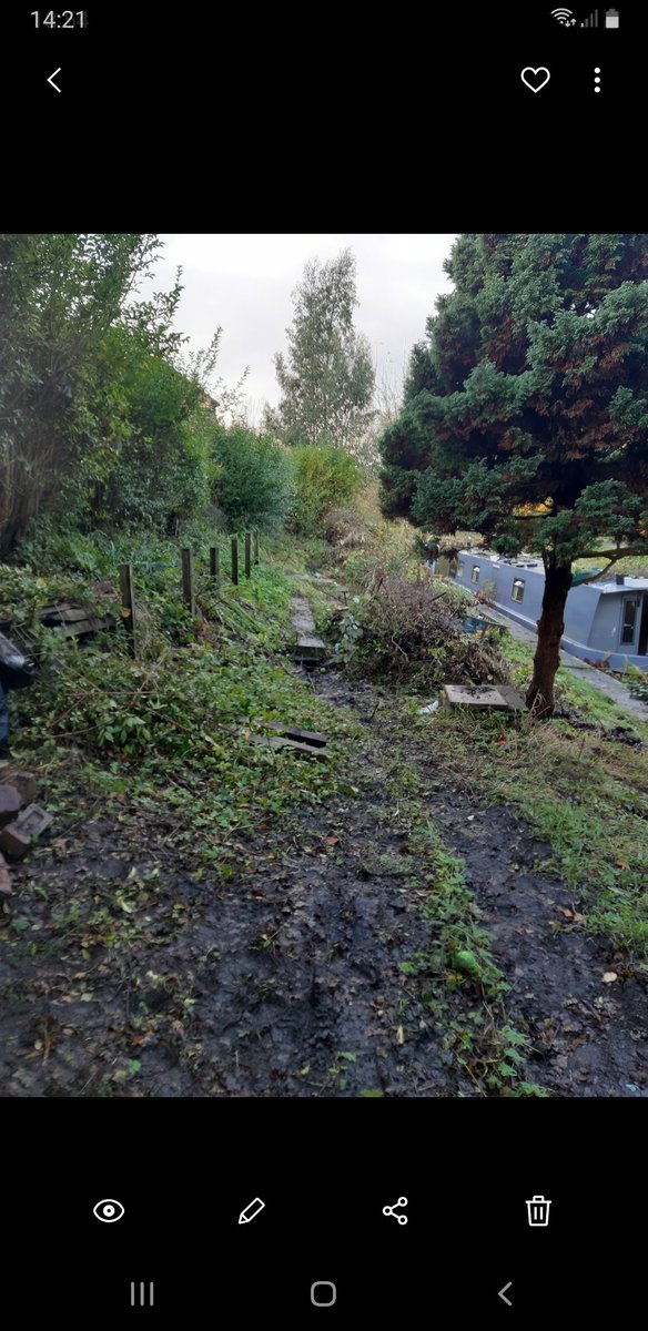 EvansExcavation's tweet photo. Canal side prept for a future medicinal garden for @idle_women in Nelson 👷‍♀️😁👍#thediggerlady #diglikeagirl #girlboss #smallbusiness #FemaleEntrepreneur #workingmummy #evansexcavation #womeninconstruction #womensupportingwomen #earthmovers #tb210r #microdiggers #nawic #idlewomen https://t.co/Bpc2MZRhEh