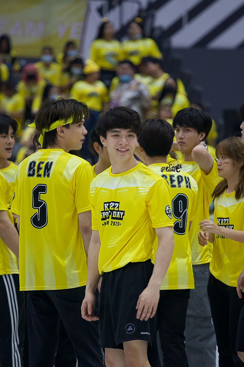 Earth_Planet40's tweet photo. 💛💛💛
@khundin_
#อะลิตเติ้ลเอิร์ธ 
#KazzSportsDayAllStar2020 https://t.co/WaKdu2w4rc