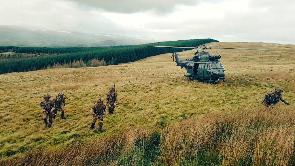IBSBrecon's tweet photo. PSBC have been using both kinds of Puma during defensive week; the UAV to enable commanders better understanding of their AORs and track enemy approach, the RW to support infil and casualty extraction.

Thanks to those who made it happen!
@32RegtRA
@33SqnRAF https://t.co/3EaI5A7Yu9