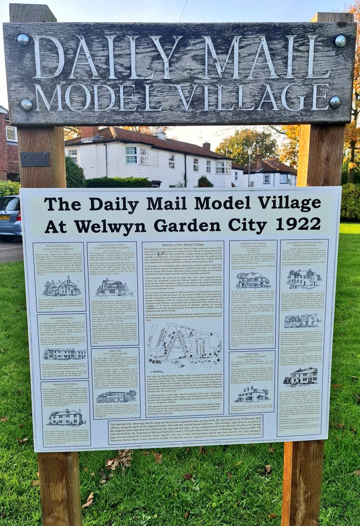 lynney1972's tweet photo. I'm doing a walking challenge at work but also thought I would include this as my #WalkWithTom @captaintommoore today, as I went around the West Side of @wonderfulwgc #Handside #WGC100 @wgccentenary ๐ถ๐ปโโ๏ธ https://t.co/fJiMicYmtG