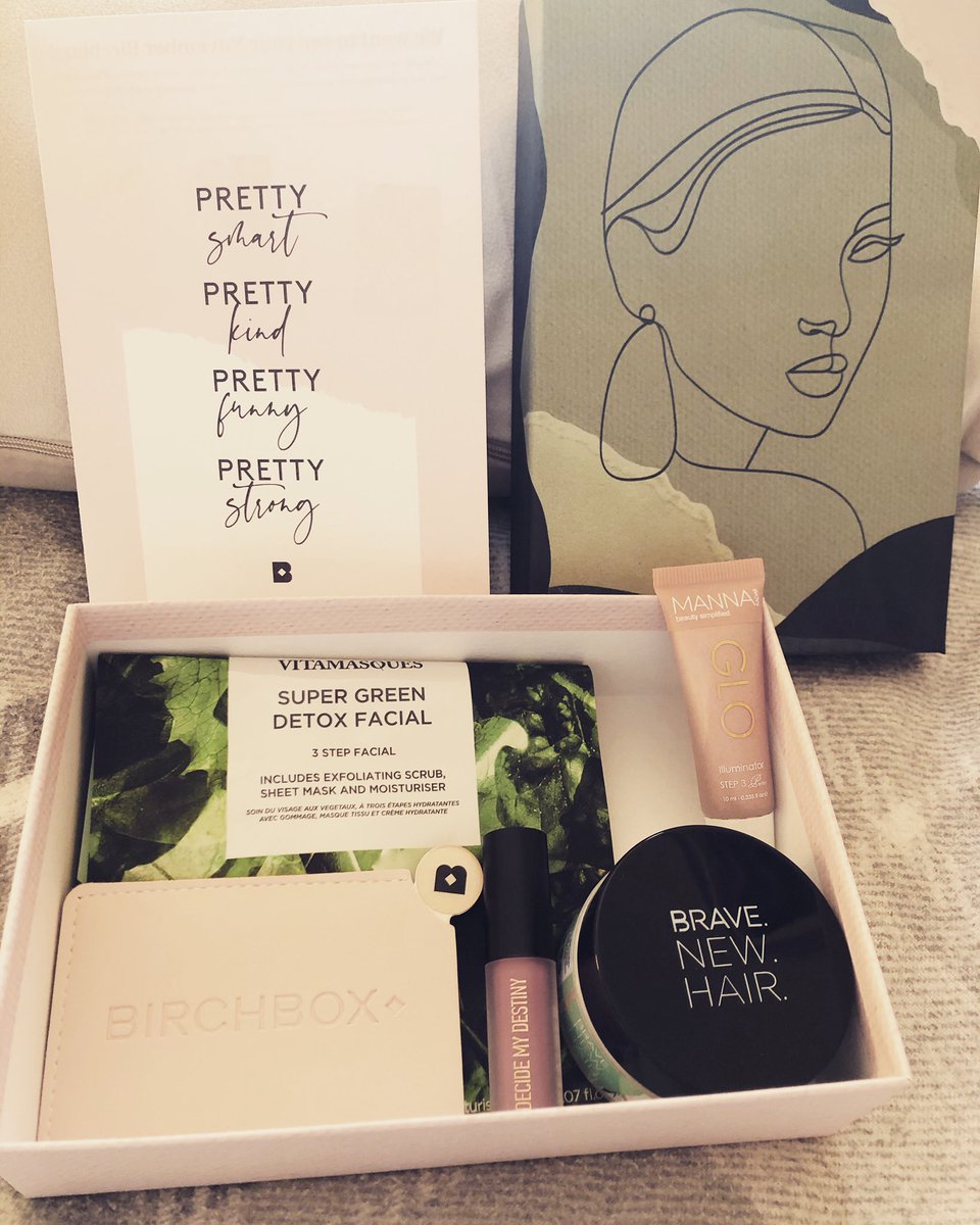 emma_manley's tweet photo. I keep typing this as #bitchbox https://t.co/iVeWHNTZrM