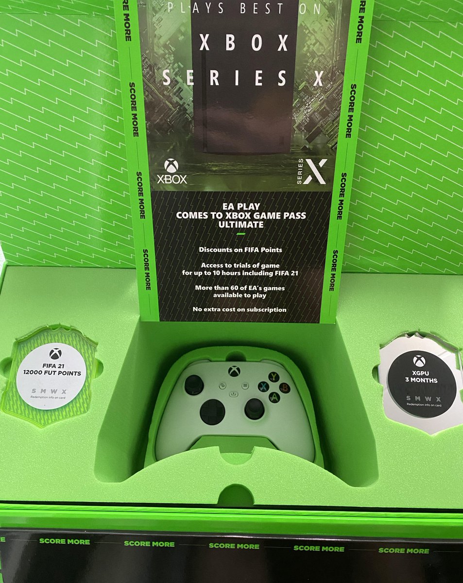 FUTWIZ's tweet image. Win a limited (to just 100) #ScoreMoreWithXbox package!

Contains:
⚫️12K #FIFA21 Points
🟢6 Months XGPU
🎮Next-Gen Controller
🧢FEK x Xbox Hat

To enter RT, follow us and tag a friend!

Winner drawn on 11th Nov, thank you @xboxuk for sending us one to give away💚

#XboxPartner