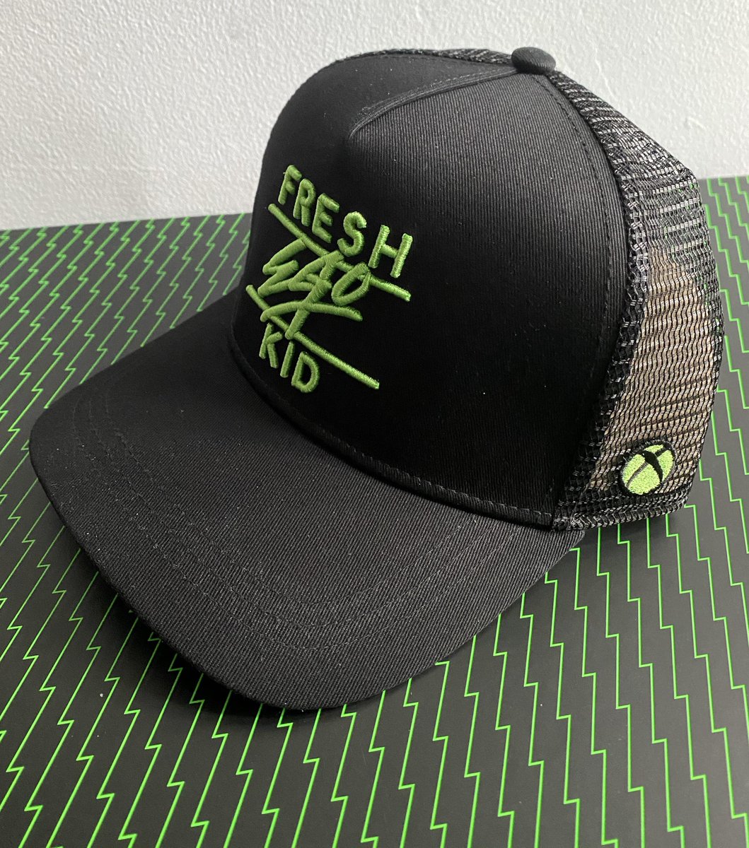 FUTWIZ's tweet image. Win a limited (to just 100) #ScoreMoreWithXbox package!

Contains:
⚫️12K #FIFA21 Points
🟢6 Months XGPU
🎮Next-Gen Controller
🧢FEK x Xbox Hat

To enter RT, follow us and tag a friend!

Winner drawn on 11th Nov, thank you @xboxuk for sending us one to give away💚

#XboxPartner