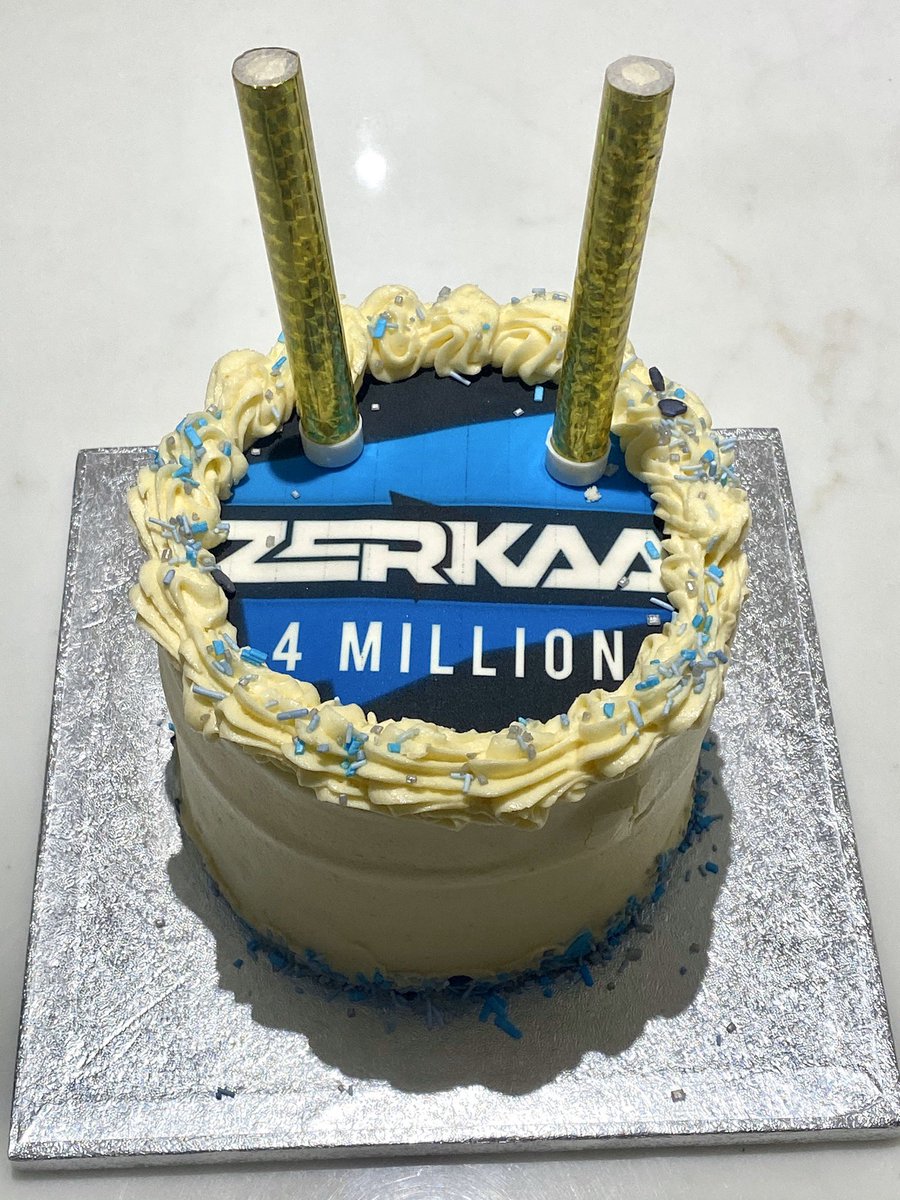 ZerkaaHD's tweet photo. When I got off stream last night @Freyyx had a cake ready to celebrate me hitting 4 million subscribers! 

She a real one 💙 https://t.co/bEYZHKrVFX