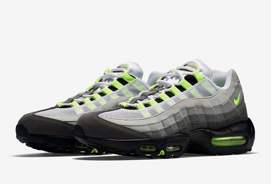 Connect_Clo's tweet photo. As many of you know now the Nike Air Max 95 Neon OG will he making a highly anticipated return on the 17th December this year 🔥 
We will be providing you all access to links and retailers in the lead up to this drop. WE DONT WANT ANYONE TO MISS OUT ON THIS ONE 😎 #nike #neon https://t.co/kCsUzoWDwt