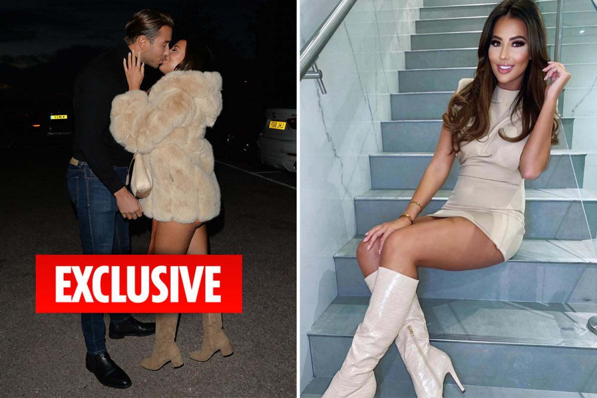 Fabulousmag's tweet photo. Towie's Yazmin Oukhellou and James Lock finally move in together and more loved-up than ever
https://t.co/x4xjxBBF54 https://t.co/uQV1JQ2o4O