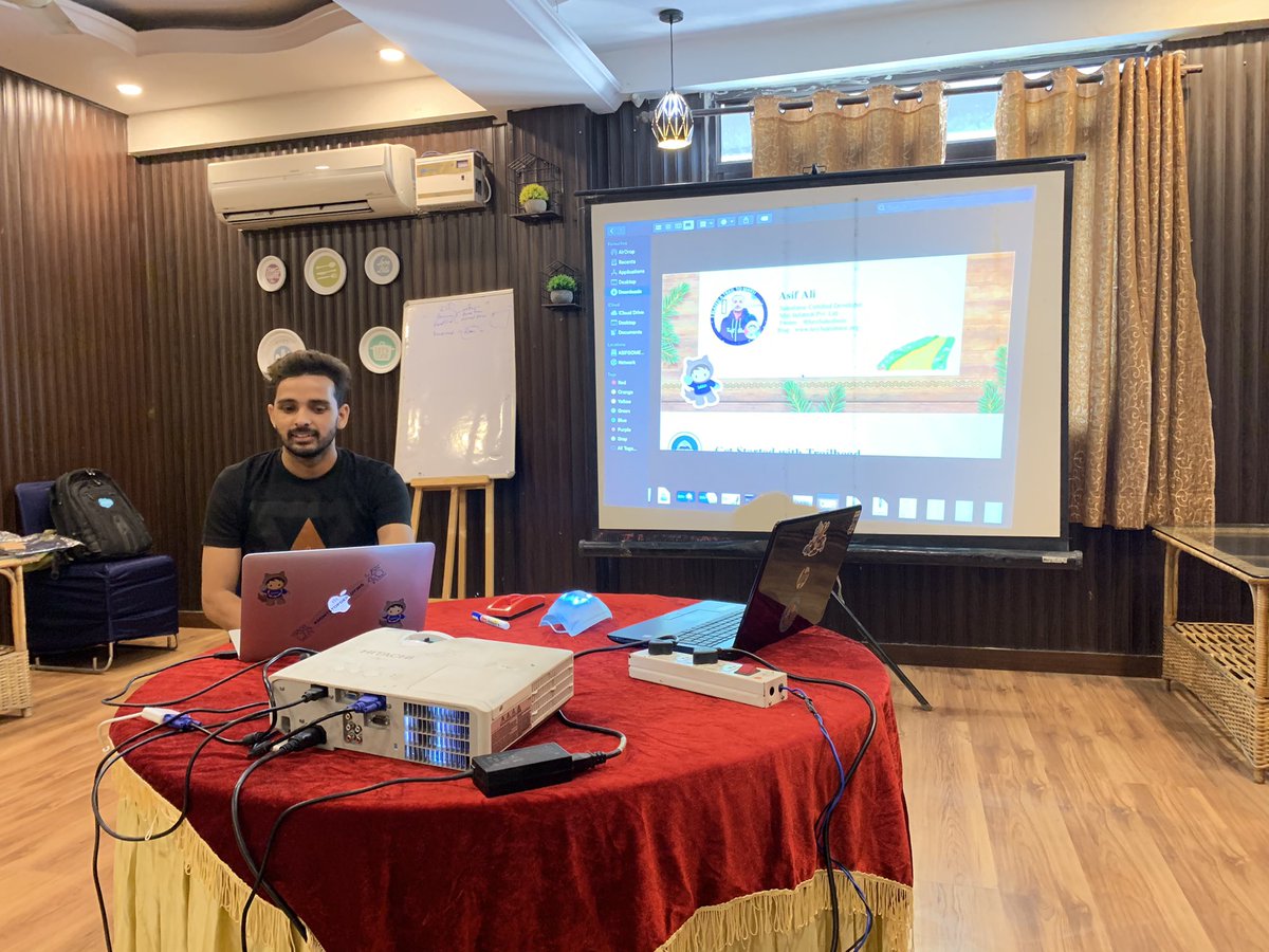 Get started with Trailhead by Me - First Session 👨🏻‍💻
Special thanks to @Kailash_sfdc @DehradunSfGroup for providing this opportunity 
#trailblazersCommunity