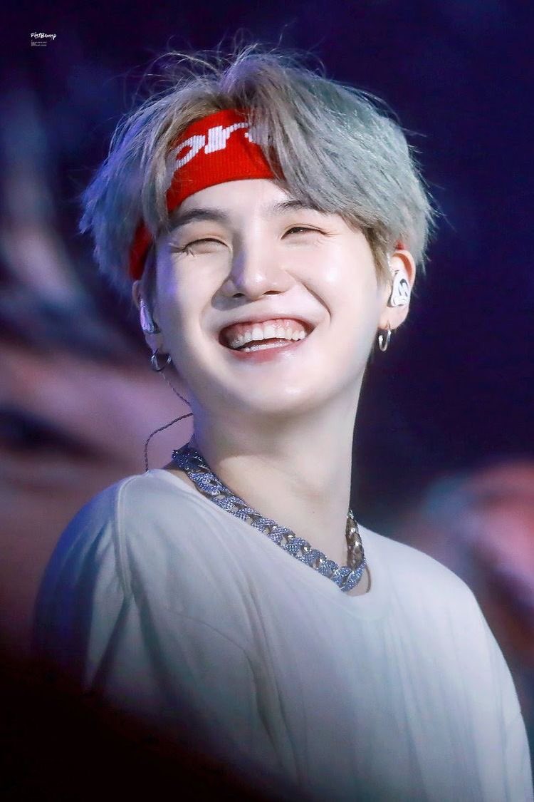 bluestts's tweet photo. My baby I’m looking forward for you comeback to us. We know you’re the strongest. I hope you’re being happy and healthy day by day. I love you I missed you sooooooo much @BTS_twt #yoongi #SUGA #minyoongi  #skyforyoongi https://t.co/z2MODKbPgI