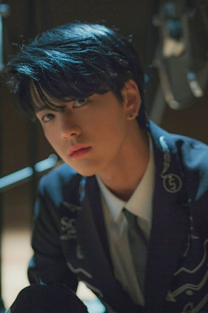 one gotta go:younghoon's era (ddd, bloom bloom, right here, no air)