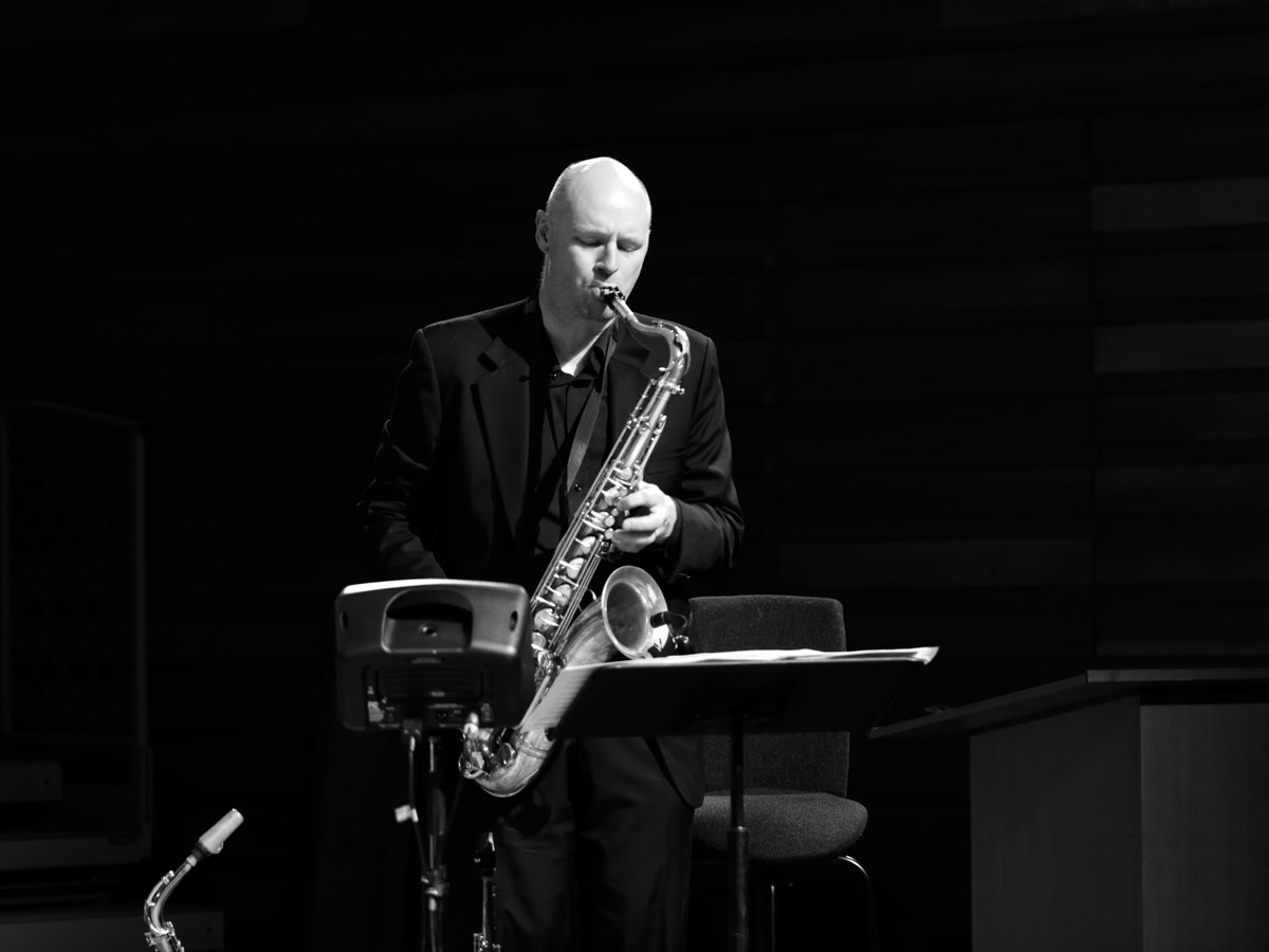 andymayo's tweet photo. Streaming at 7pm UK time tonight, the whole band are joining me to play at the feuer café! Join us! - https://t.co/0MNqFppvdW https://t.co/gc8nMcDcZu