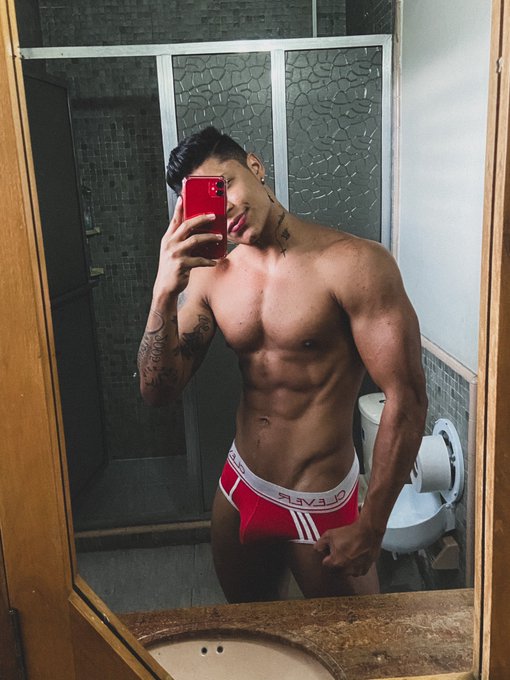 Happy weekend 🔱💎 #online   https://t.co/KT7FhB4Go1  @MaleCams @MaleCams4 @MaleCams2 @Flirt4Free @Flirt4FreeGuys<a href="/tag/online"class="tags">#online</a><a class="tags" href="/tag/malecams">@malecams</a>