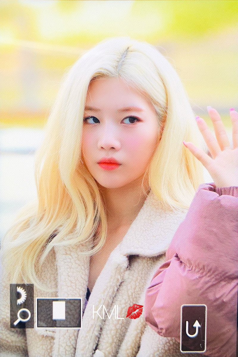 11. Loona's Kim Lip we barely had any moment of loona and got7 together :(