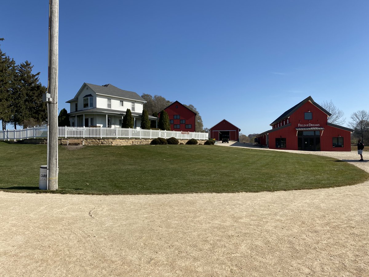 If movie sites can become friends, it happened.  
This story is not over.  
Thanks, Field Of Dreams Movie Site for a great day!  
Put it on your bucket list (before the corn harvest).
<a href="/DuboisCounty/">Visit Dubois County</a> @Huntingburg_IN <a href="/fodmoviesite/">Field of Dreams Movie Site</a>
#fieldofdreams #leaguestadium #missedcornbyaweek