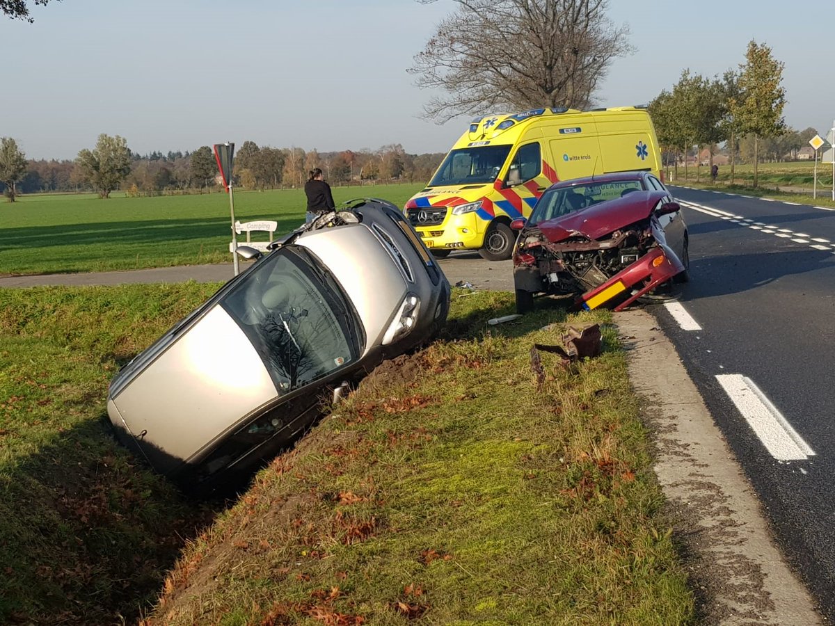 Bestuurders met de schrik vrij na ongeval nabij Halle, een van de voertuigen belandt op de zij in een sloot...
