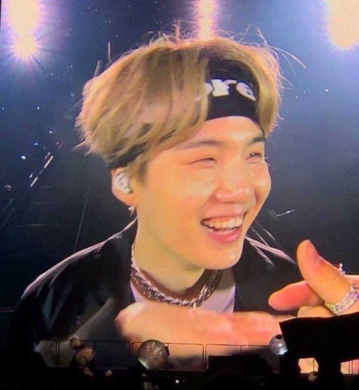 liaayyix's tweet photo. 💌 Hi, Min Yoongi!♡ This is for you! Get well soon my YOONiverse!💜🌌
I'll be waiting to your comeback!
ilysm💖
#GettWellSoonYoongi
#skyforyoongi
#ByARMY
#ToSuga
@BTS_twt https://t.co/3KDy1ZrAy7