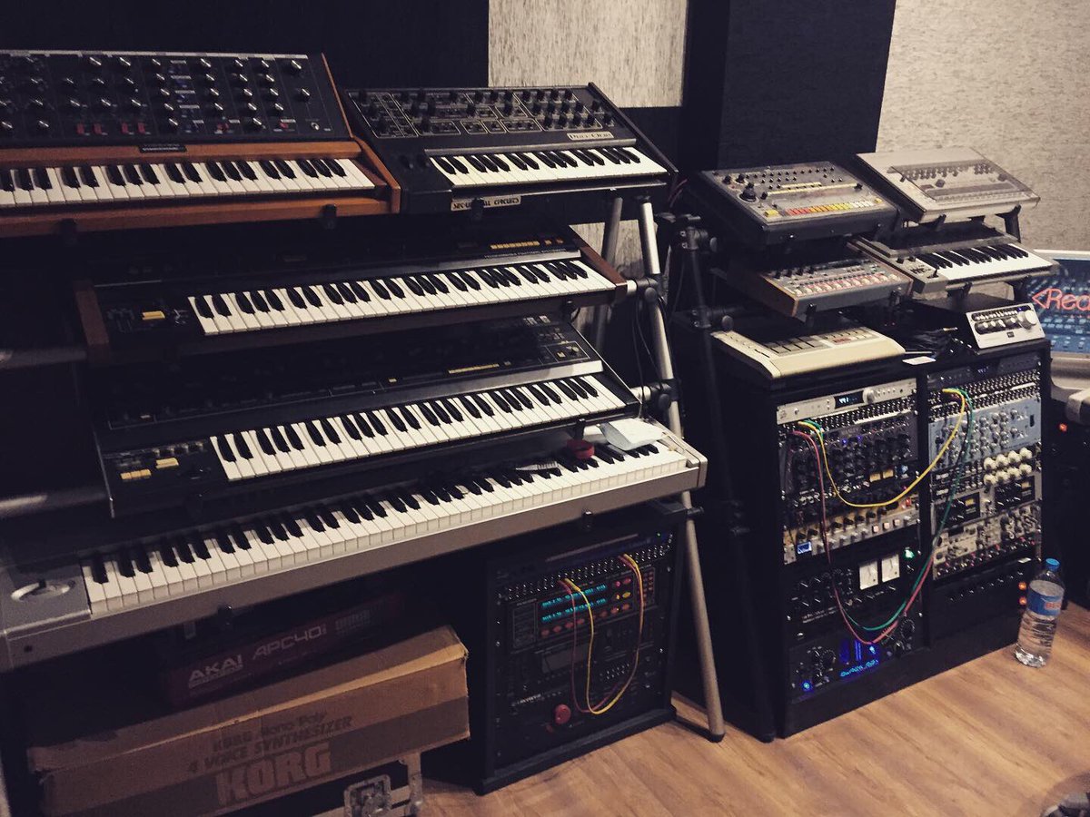 RobinOrlando's tweet photo. New E.P. Coming soon!!! https://t.co/5JnWUzA8bx
