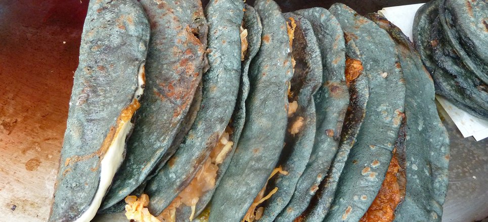 DANIELA_ANTOJOS's tweet photo. Quesadillas en Masa azul
Chicharrón prensado
Huitlacoche
Picadillo
Papa
Flor de Calabaza
Tinga de Res
Hongos
Pancita
Queso
etc
cual es tu Favorita? https://t.co/aVLtLUc3Mm