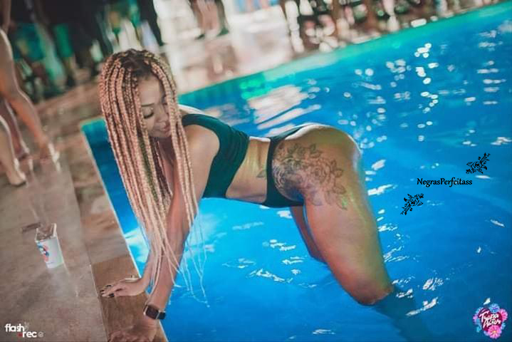 NPerfeitass's tweet photo. Instagram: carolinaleticiaoficial
I
#top #linda #perfeita #gata #mulherão #maravilhosa #negra #negralinda #belanegra #negraperfeita #negritude #belezanegra #mulhernegra
I
#negrasperfeitass
I https://t.co/MeUehHUWY1