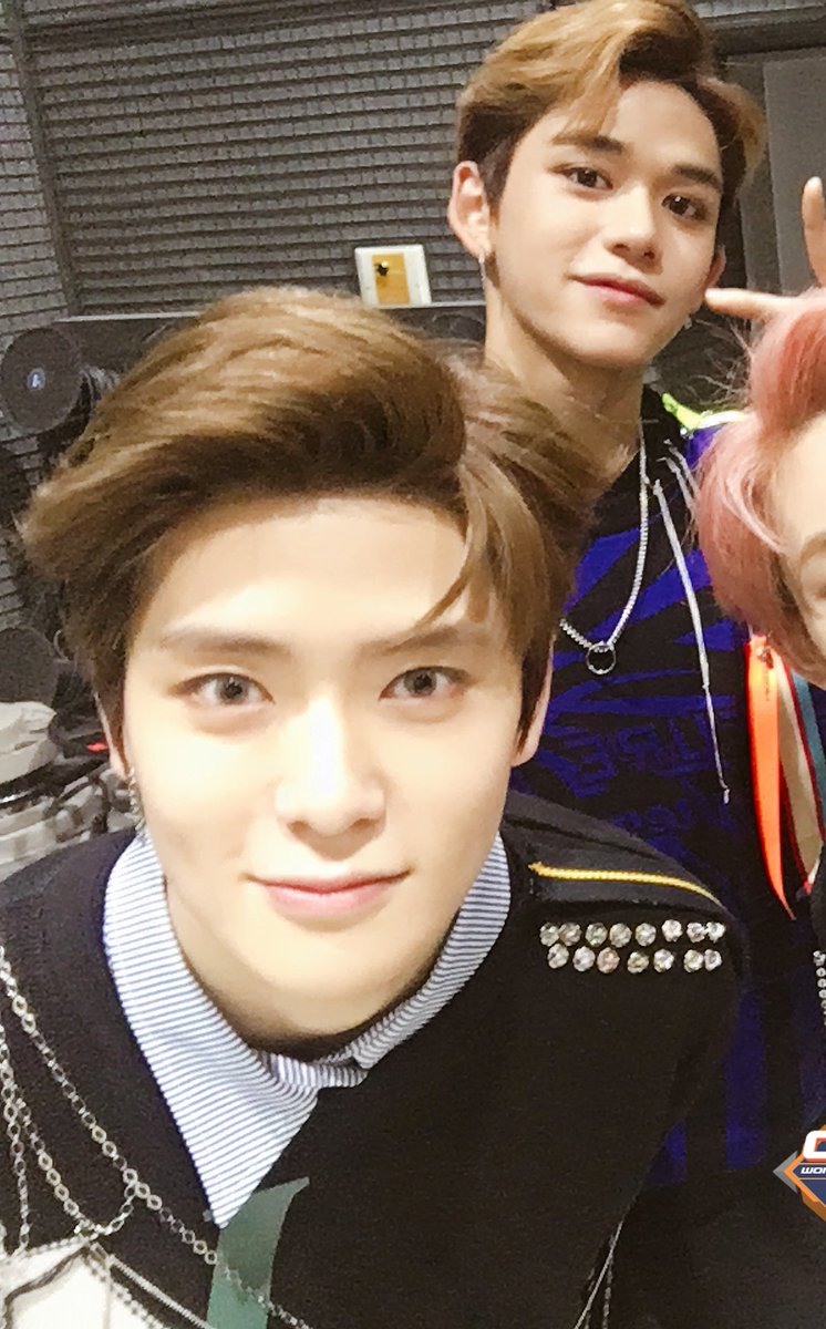 is_Layla's tweet photo. Smiling is the best way to face any problem, to crush every fear and to hide every pain.
#JAECAS #LUJAE
#LUCAS #JAEHYUN https://t.co/6gx2U0NDJE