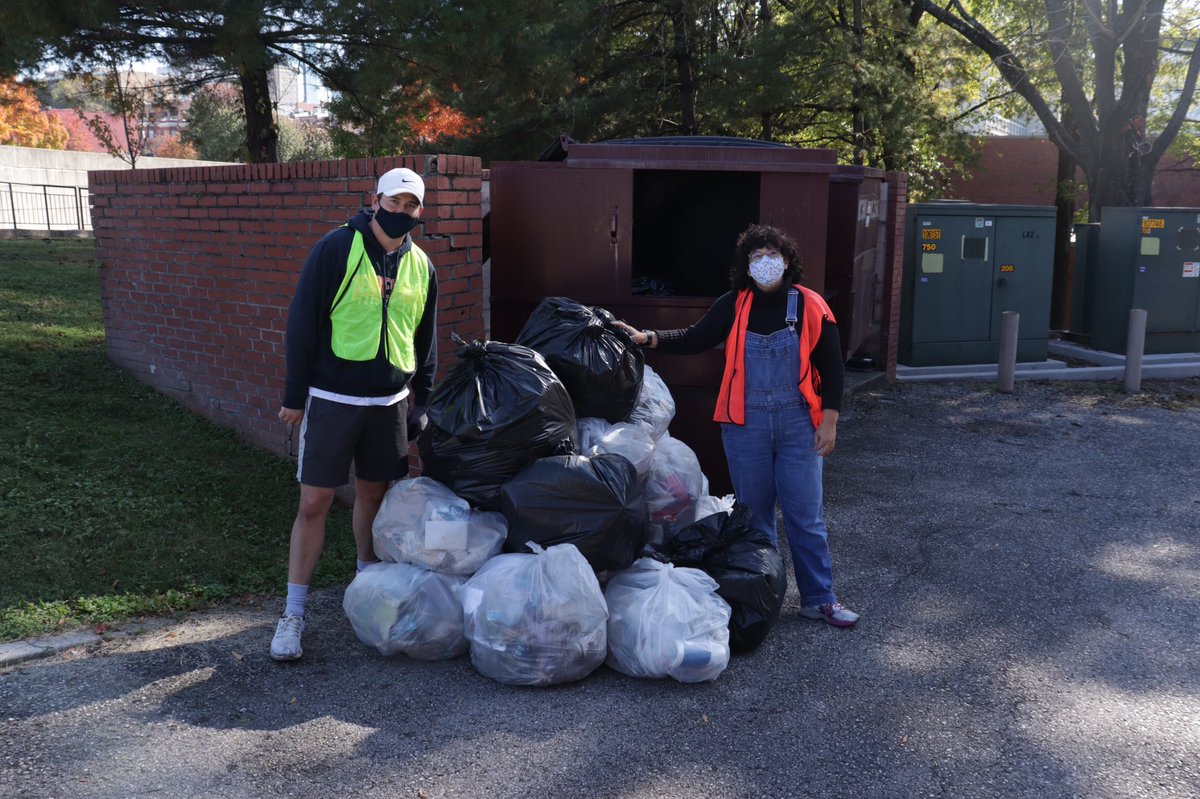 lnstemkeyclub's tweet photo. What a lovely and productive morning at @LNSTEMAC ! @LNSTEM_PTSA, Key Club, virtual and in-person students, alumni, faculty, and parents...(over 40 of us!) participated in our @knoxbeautiful cleanup project. We filled 25 bags of trash and covered well over a mile. https://t.co/iO5hP2SxAH