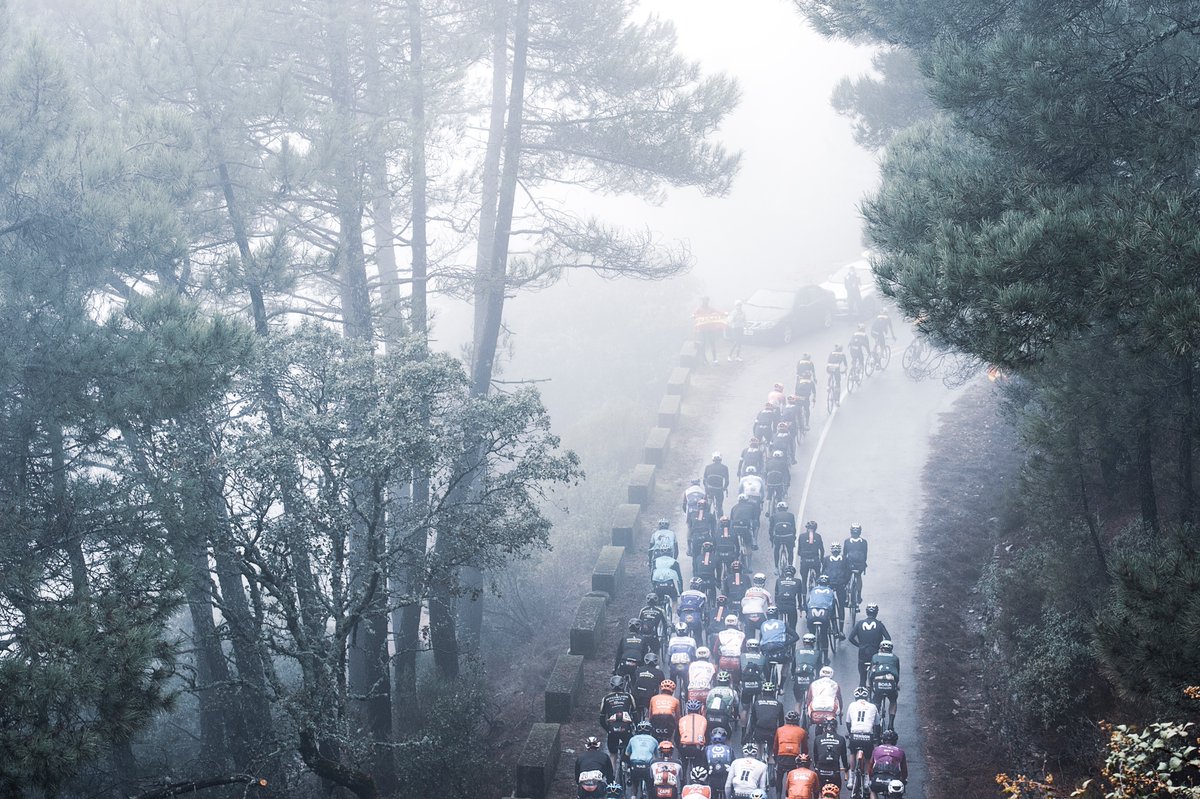 charlylopezph's tweet photo. Un último esfuerzo en @lavuelta. Etapa preciosa hoy con ese final en La Covatilla, pasando por pueblos tan fotogénicos como Candelario. Mañana último día con la llegada a Madrid. https://t.co/zajTs1tB0M