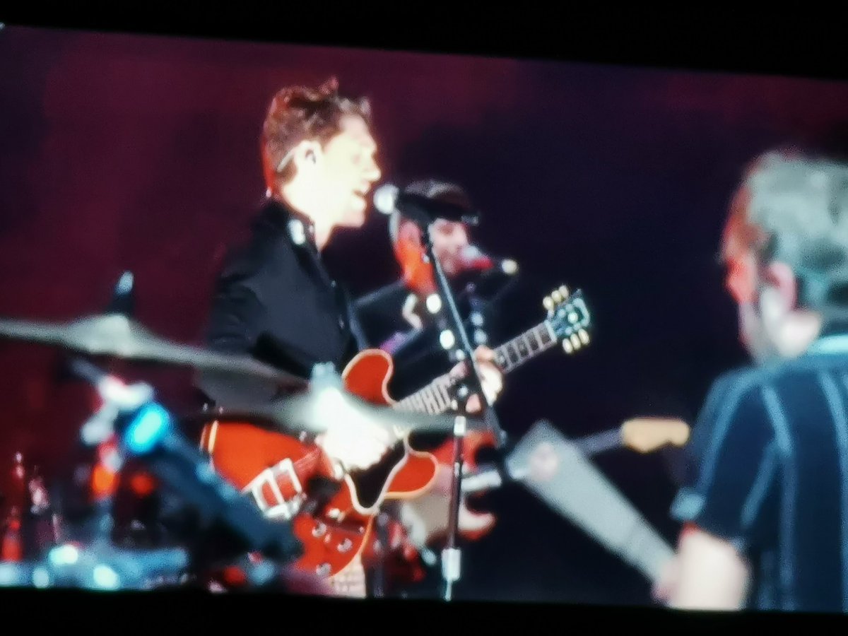 NHupdatesGER's tweet photo. When you can't stop crying because you see how much he has missed this and how much fun he is having. 💕 #NiallLiveAtRoyalAlbertHall #WeNeedCrew https://t.co/cNqWUaXErK