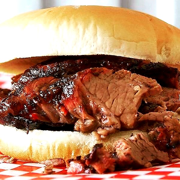 bbq_mobile's tweet photo. Hey guys!!

Don't forget we're out on the East side today till 3pm at #BBQIsland in Tempe Saturday to share our Texas #BBQ

When:
Sat 11/7, 2020 from 10am-3pm! 
Where:
BBQ Island
1715 W Ruby Dr, STE 105
#TEMPE, AZ 85284
*Across from IKEA*
#brisket #pulledpork #turkeylegs #mesaaz https://t.co/FHpPR6SSvH
