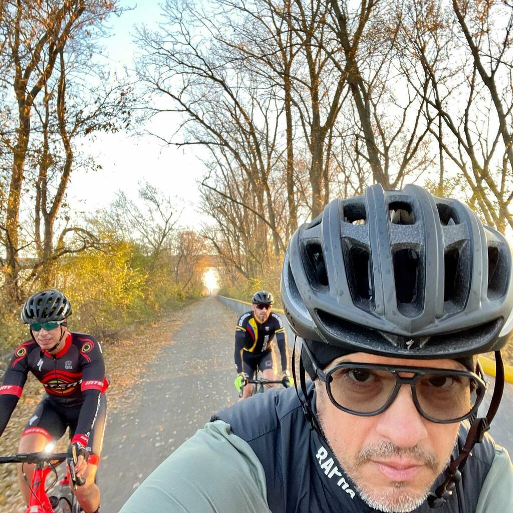 tittelba's tweet photo. Saturday gravel. 110 miles along the I&amp;M Canal. #alwaysoutside #outdoorworkout #cycling #gravel #imcanal #groupride #centuryride #instagram https://t.co/1yW0LzrbQU