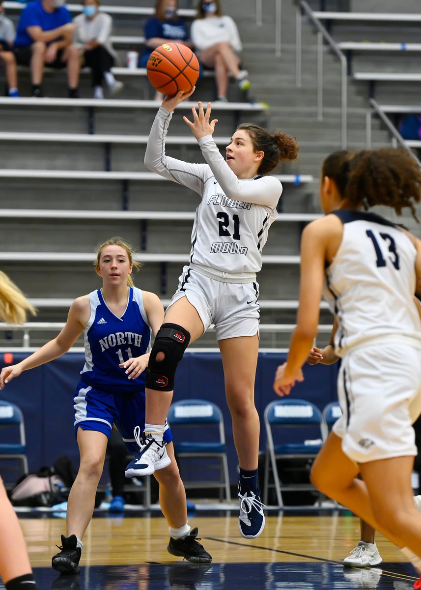 lorenziniphotog's tweet photo. Girls basketball is here and the Lady Jags are already 2-0. Today's game vs North Mesquite was never in question. Congrats, can't wait for more! https://t.co/XZg7gLiKHQ