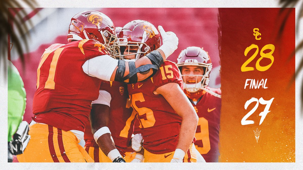 uscfb's tweet photo. Comeback in the Coliseum!

We play 4 quarters here in Hollywood, @asufootball. See you next year.

#FightOn✌️ https://t.co/JCzu8pWQyr