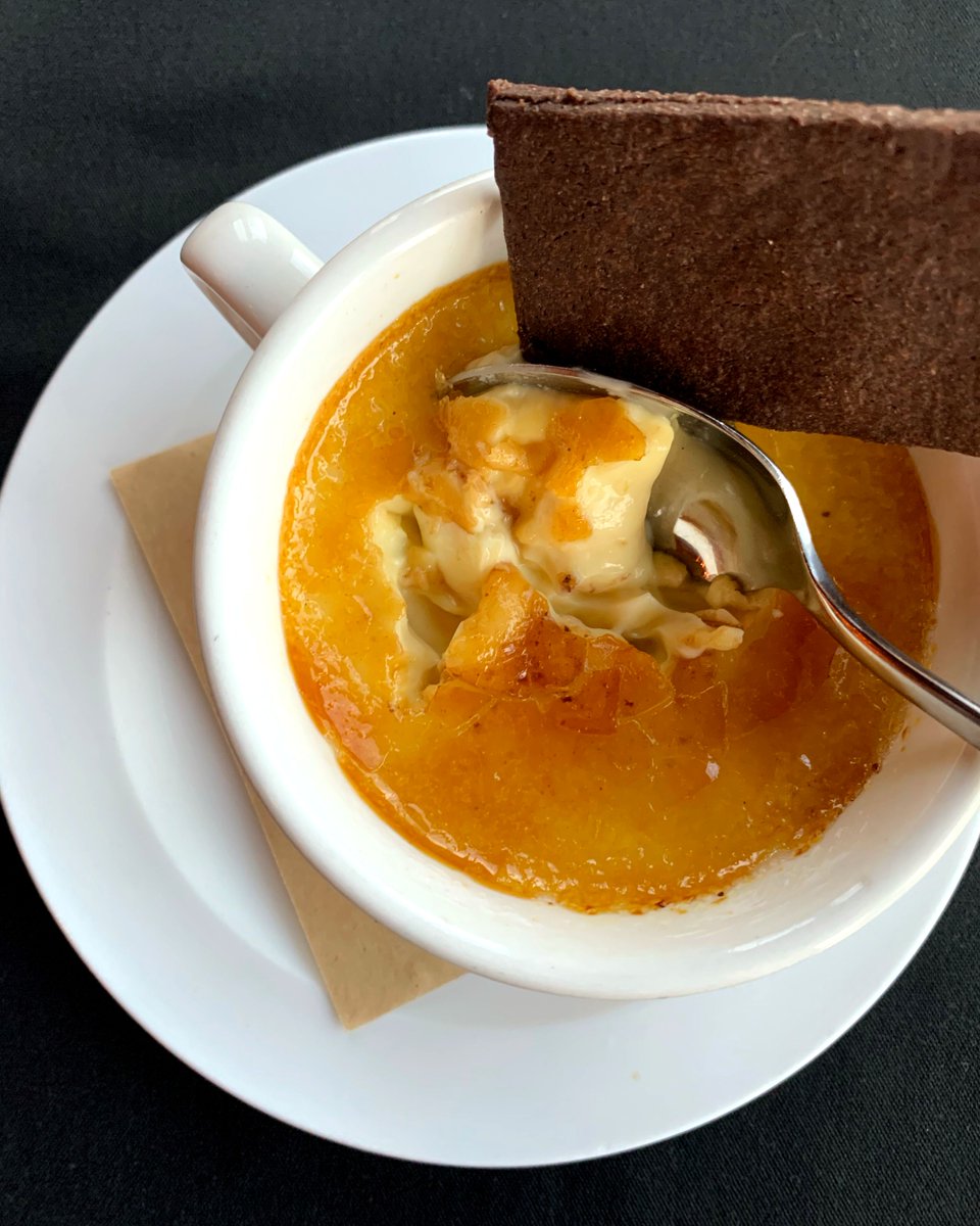 WildcraftGrill's tweet photo. Crème Brûlée today? 
Dark chocolate ganache / vanilla bean custard / caramelized sugar / cocoa wafer 
#wrawesome #kwawesome #explorewr #wreats #waterloofoodies #cremebrulee #patio #waterlooontario #madeinhouse #wildcraft #supportlocal 
📸  IG @chefrobynarmstrong https://t.co/BjvUiuCszy