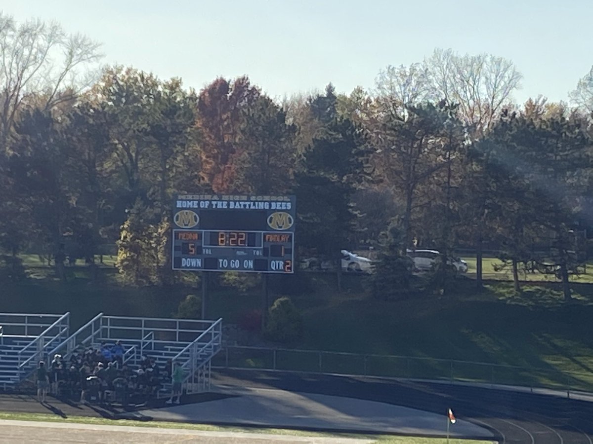 MakepeaceMath's tweet photo. Go Bees!! https://t.co/2FYTqoNKMB