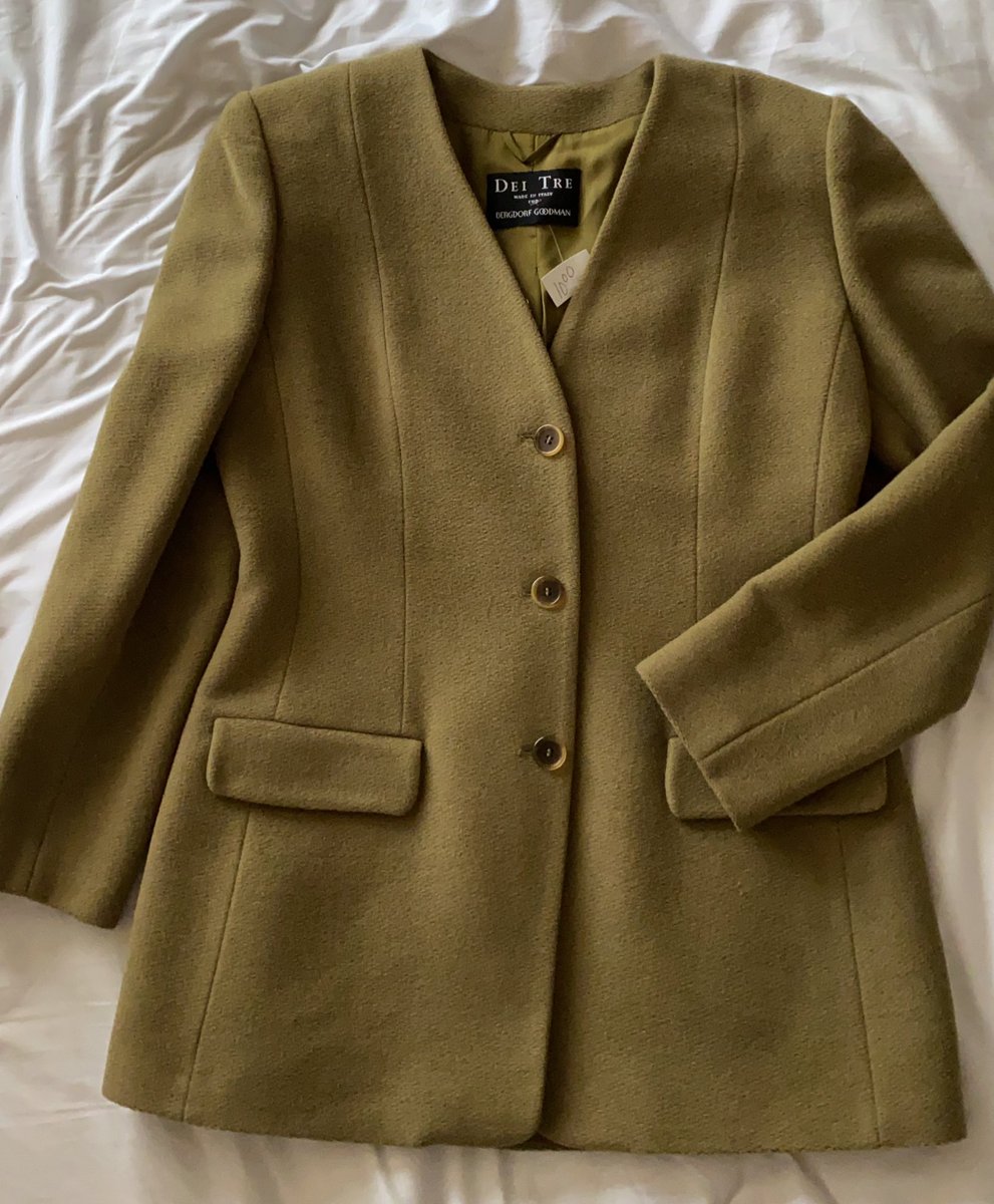 whitjobo's tweet photo. In other good news today, whoever donated this beautiful citron Italian made jacket to my local thrift store, thank you. I love her. https://t.co/vAzDsTot41
