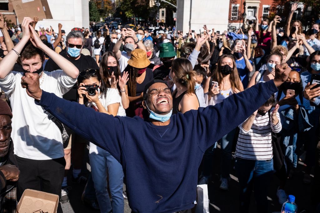 Demswillsaveus's tweet image. Welcome back, America!  I wasn’t sure if I’d recognize you after all these years, but there, there you are... #welcomebackamerica #presidentbiden #bidenharris2020 #itsovertrump