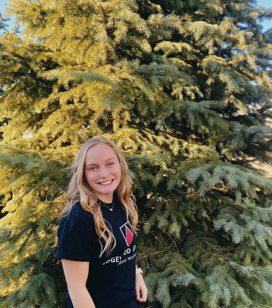 KenzieSenffner's tweet photo. beyond excited for the next four years...❤️ https://t.co/A57h4sKPtH
