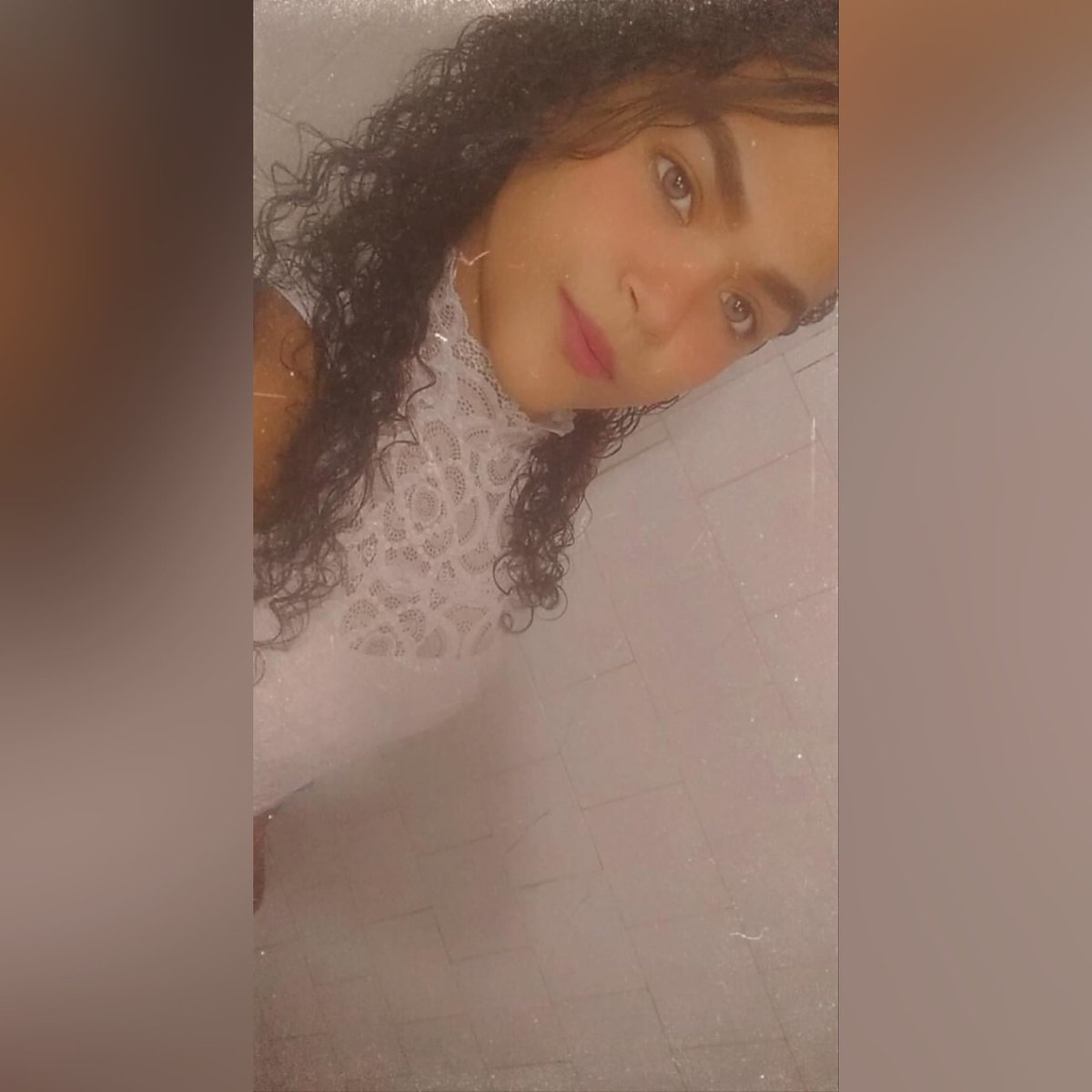 Adrielle_Biel's tweet photo. ~ Ame-se o resto dana -se  😘 https://t.co/2FXm4JAwIQ