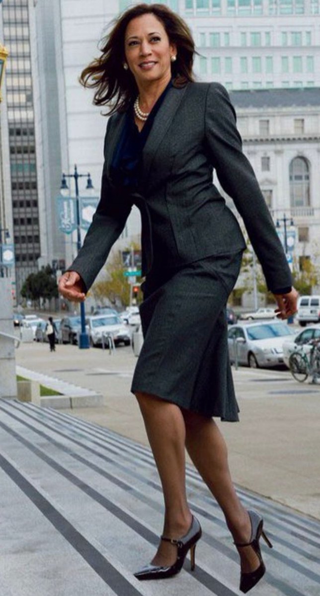 bdng's tweet photo. Congratulations from the Bay Area to Vice President Elect Kamala Harris🇺🇸🇺🇸
1st Woman VP, 1st South Asian VP, 1st Multi racial VP! @KamalaHarris
#BayAreaProud #BayAreaNative https://t.co/pU2JSGWwcV