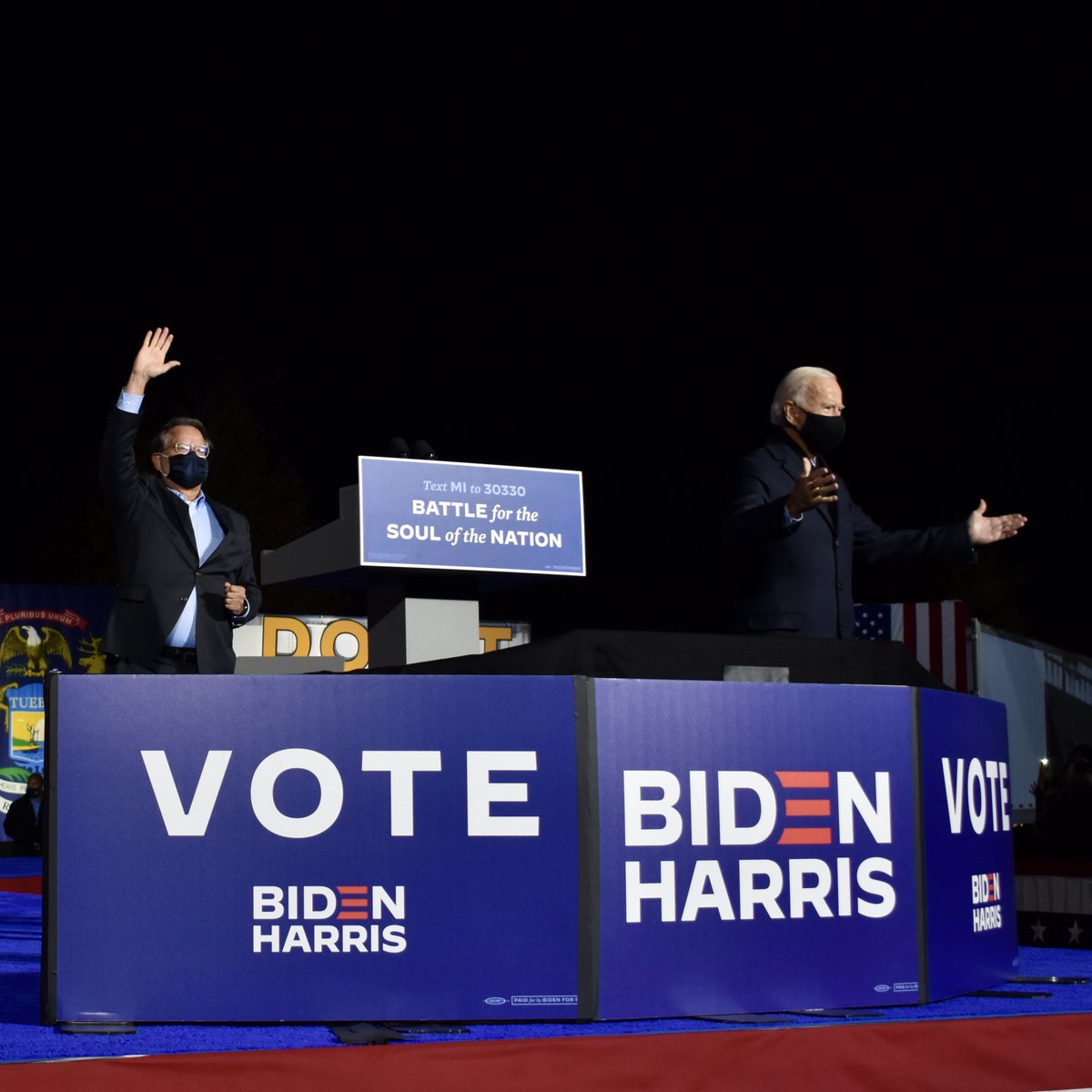 GaryPeters's tweet photo. Congrats @JoeBiden and @KamalaHarris for making history. 

Now, let’s go build back better. https://t.co/KPykGY8H1E