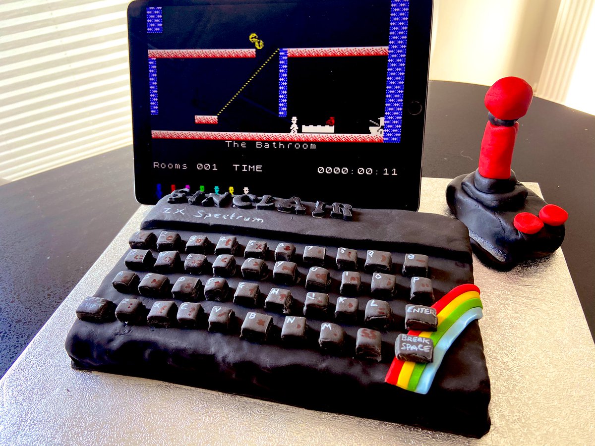 guypbutler's tweet photo. As it was 80s week on the #gbbo I baked a Sinclair Spectrum. #anotherslice https://t.co/xYbOb9Zwo5