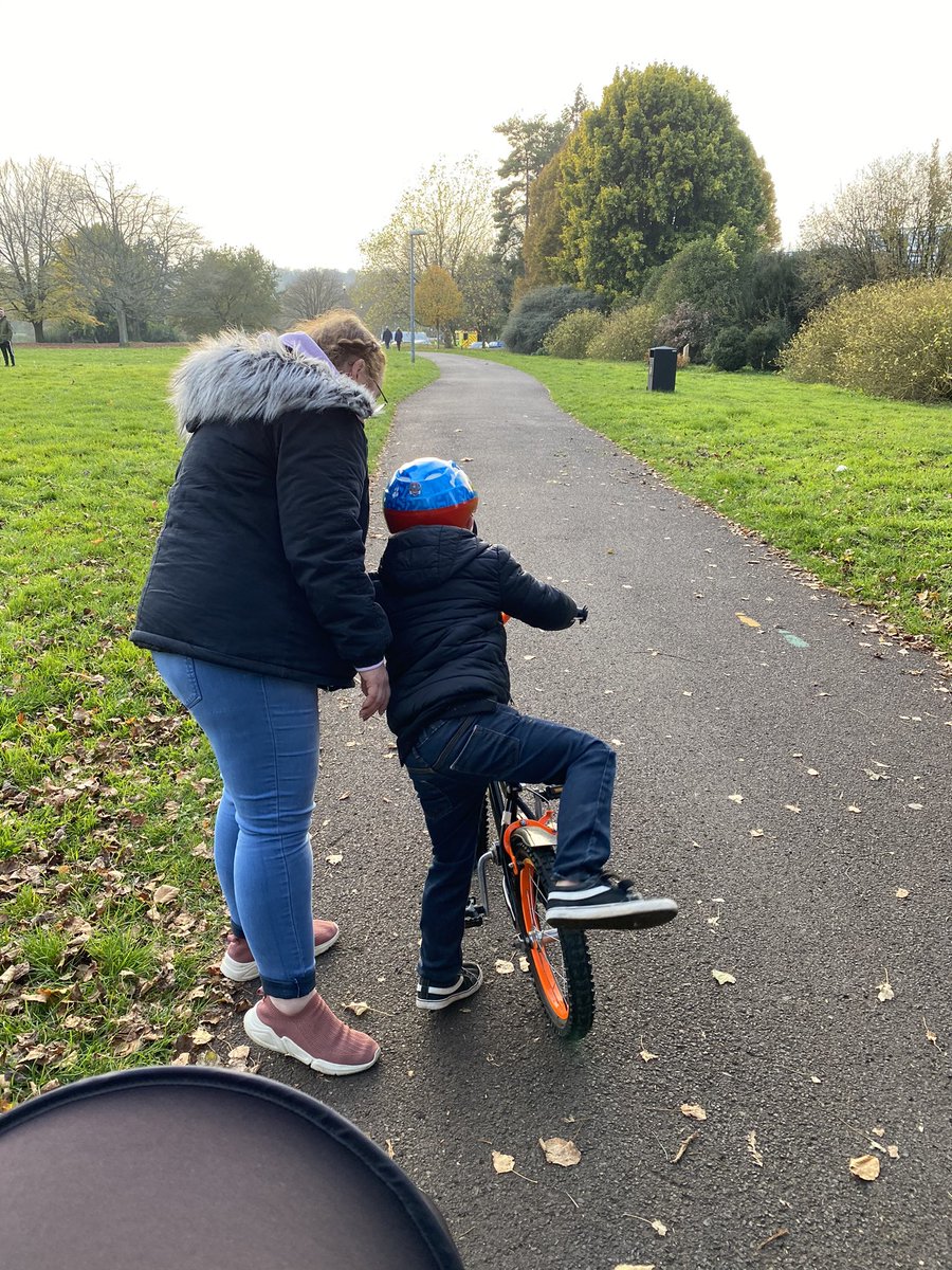 tristanorthover's tweet photo. A nice autumn walk this afternoon with @Jess1746 and help teach our 5 year old not to crash his bike. 😂 https://t.co/ayL1dhP0QU