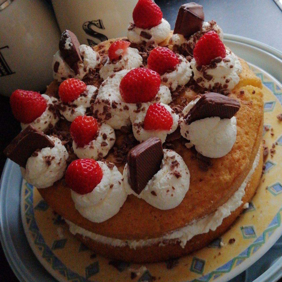 Nadine07Rees's tweet photo. When your on a diet and your mum surprise's you with a birthday cake oh well one day won't hurt!! #birthdaycake #mybirthday #45today #sponge #strawberries #freshcream #buenochocolate https://t.co/uCDlt6SJVx