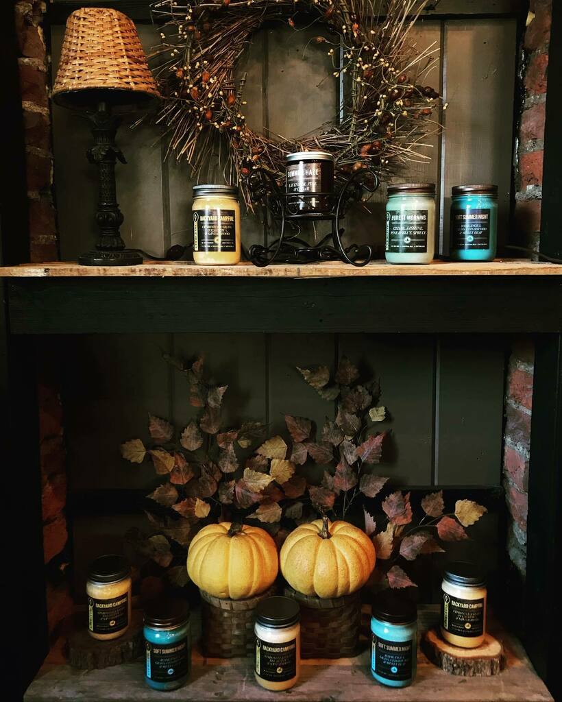 Everarborco's tweet photo. End of season candles are now 20% off!
Stop into the shop this weekend or use code SUMMERSCENT20 on our website.
.
.
.
#everglow #stepoutside #sale #endofsummer #findyourelement #clevelandbusiness #shopsmall #madeincle #shoplocal 
.
@thisiscle @tremontwe… https://t.co/iCNfMOp4fD https://t.co/YEUMKcNgyw
