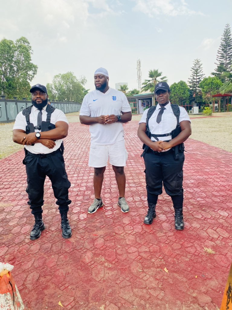 TheBigbearXO's tweet photo. Our security guards at Mofe & Eniola’s wedding reception ceremony today @Shieldsworth security services.
#allaboutME2020 #shieldsworthsecurity #shieldsworth https://t.co/oILycStQb7